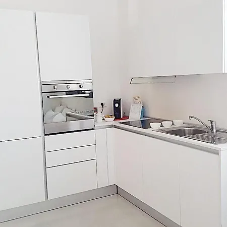 Apartament Le Di Luna Rossella *